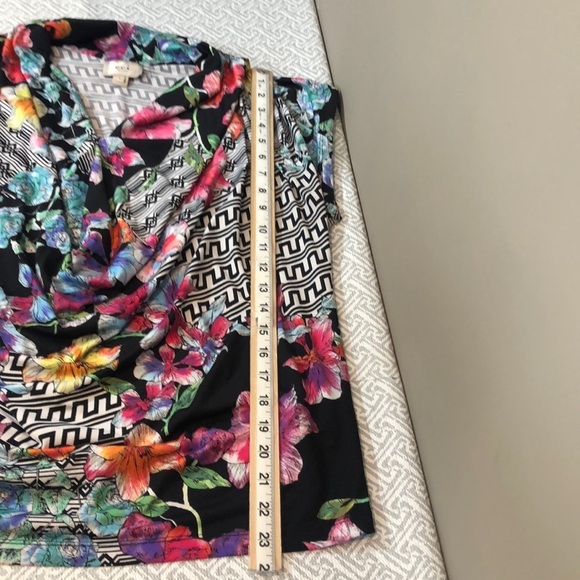 ECI Slouch Neck Multi Color Sleeveless Blouse Large - Picture 6 of 8